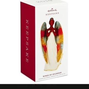 HALLMARK KEEPSAKE Wings of Splendor Ornament